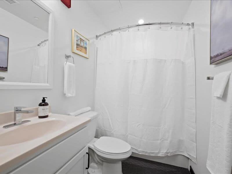 Cozysuites Roomy 1Br, Downtown Pittsburgh Exteriör bild